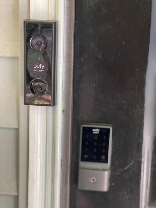 Apartamento Simple Elegant Townhouse Dt Raleigh Ncsu Exterior foto