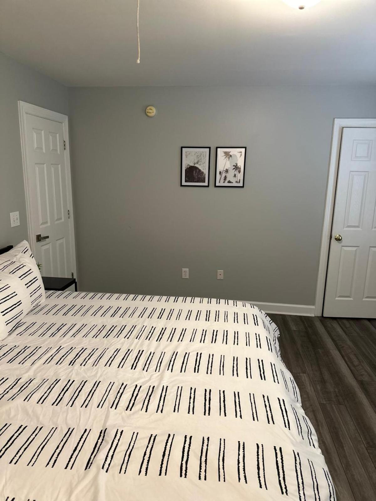 Apartamento Simple Elegant Townhouse Dt Raleigh Ncsu Exterior foto